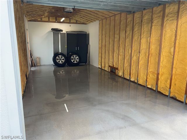 593 39th AVE NW, Naples, FL 34120