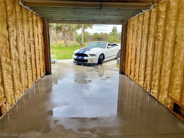 593 39th AVE NW, Naples, FL 34120