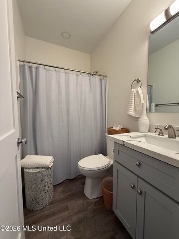 6157 S Railroad Avenue, Bay Saint Louis, MS 39520