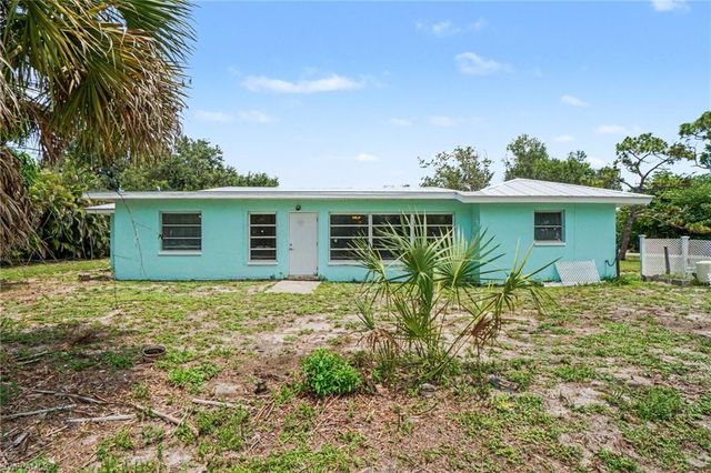 5791 Porpoise RD, Bokeelia, FL 33922
