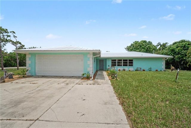 5791 Porpoise RD, Bokeelia, FL 33922
