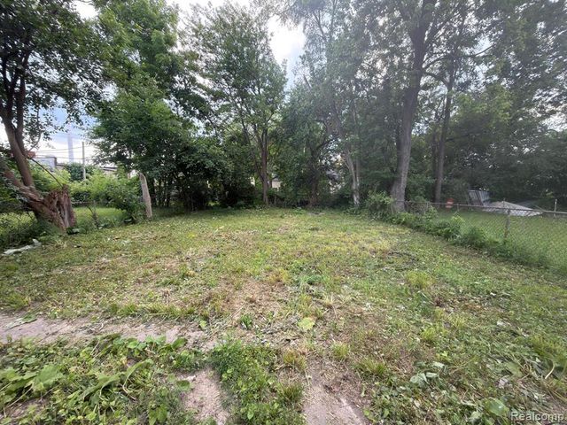 8837 Evergreen Avenue, Detroit, MI 48228