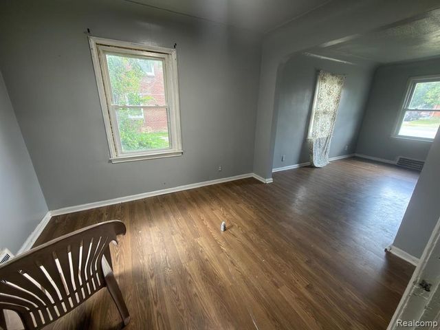 8837 Evergreen Avenue, Detroit, MI 48228