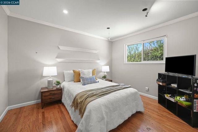 203 Virginia Cir, Martinez, CA 94553