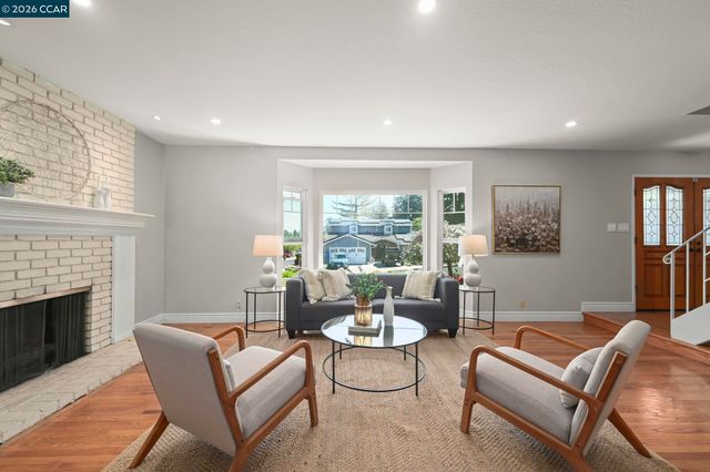 203 Virginia Cir, Martinez, CA 94553