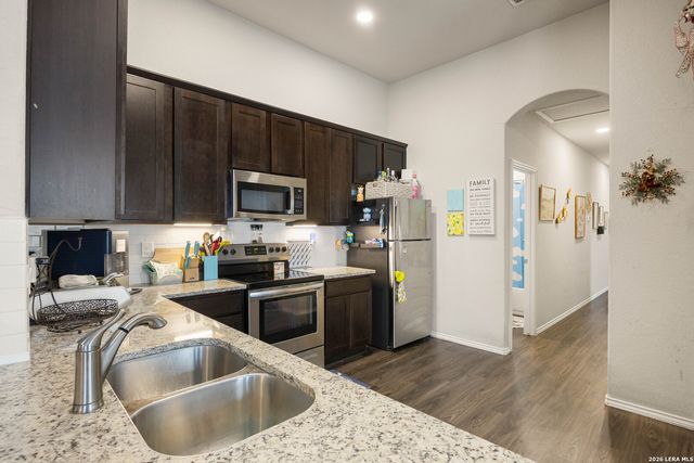 9216 CANYON BND, Converse, TX 78109