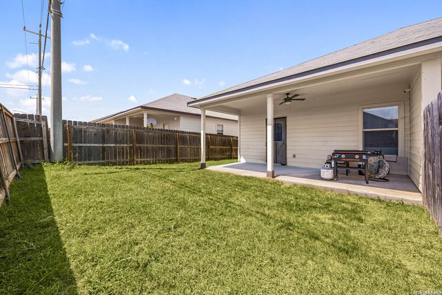 9216 CANYON BND, Converse, TX 78109