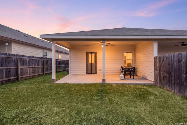 9216 CANYON BND, Converse, TX 78109
