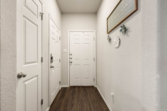 9216 CANYON BND, Converse, TX 78109