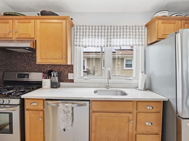 28 Houston Ave, Saugus, MA 01906