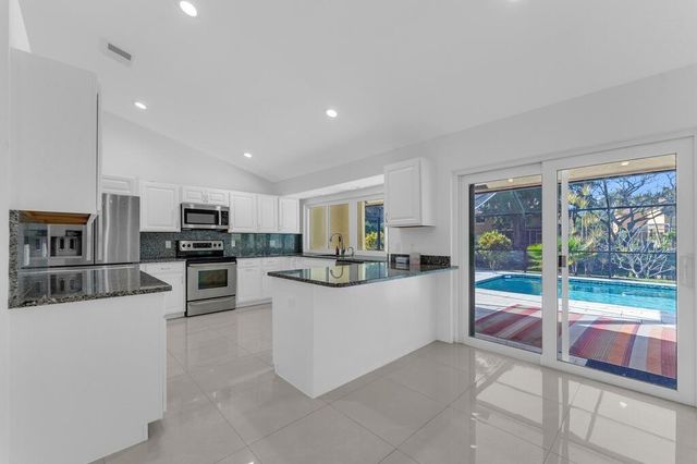 11388 NW 18th Manor, Coral Springs, FL 33071