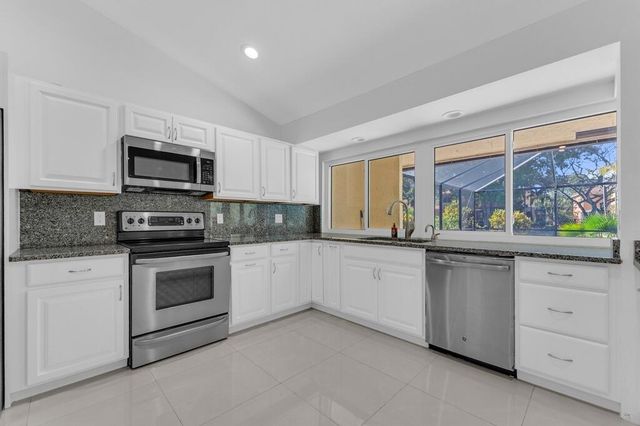 11388 NW 18th Manor, Coral Springs, FL 33071