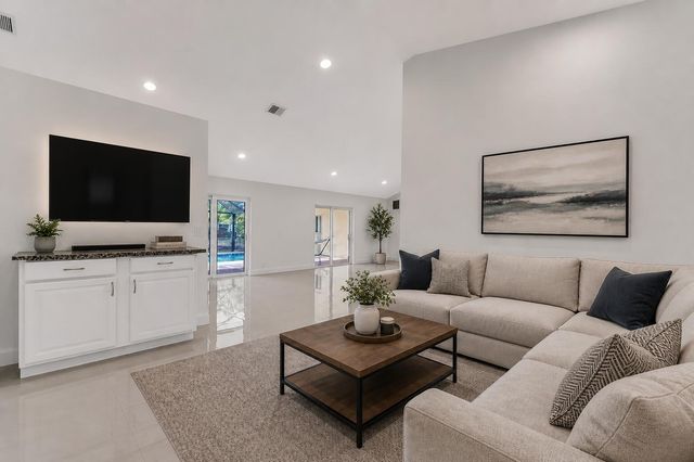 11388 NW 18th Manor, Coral Springs, FL 33071