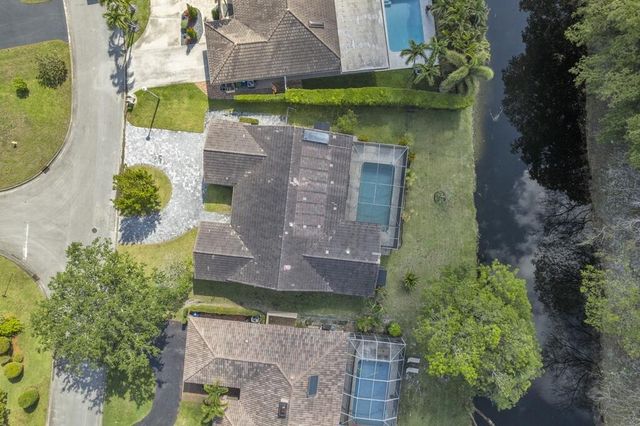 11388 NW 18th Manor, Coral Springs, FL 33071
