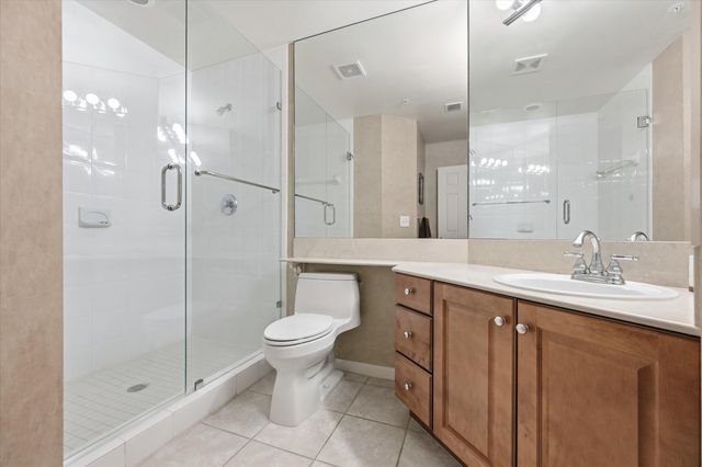 11750 SAINT ANDREWS Place 303, Wellington, FL 33414