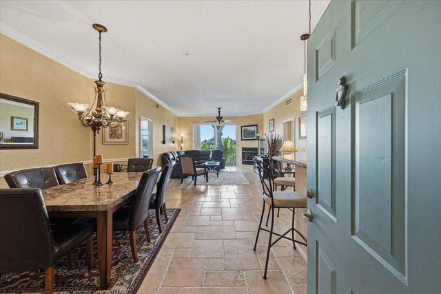 11750 SAINT ANDREWS Place 303, Wellington, FL 33414