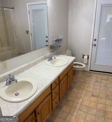 1685 Highway 54 E, Fayetteville, GA 30214