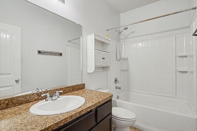 257 Meadowlands Drive, Ponder, TX 76259