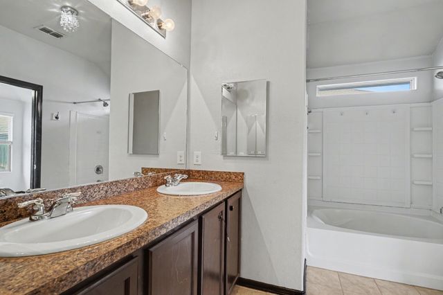 257 Meadowlands Drive, Ponder, TX 76259