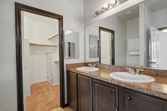 257 Meadowlands Drive, Ponder, TX 76259