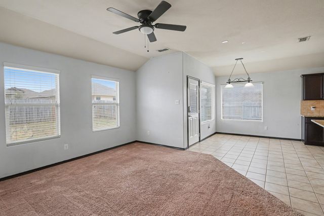 257 Meadowlands Drive, Ponder, TX 76259