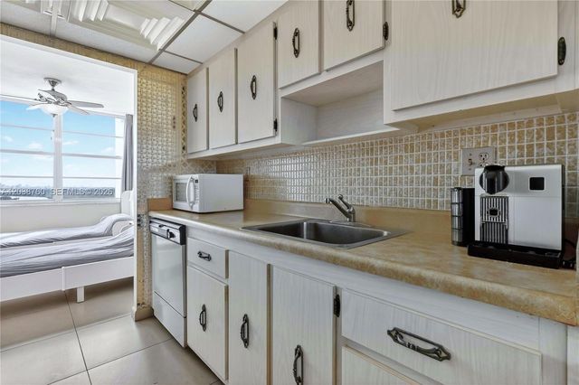 301 174th Street 1905, Sunny Isles Beach, FL 33160