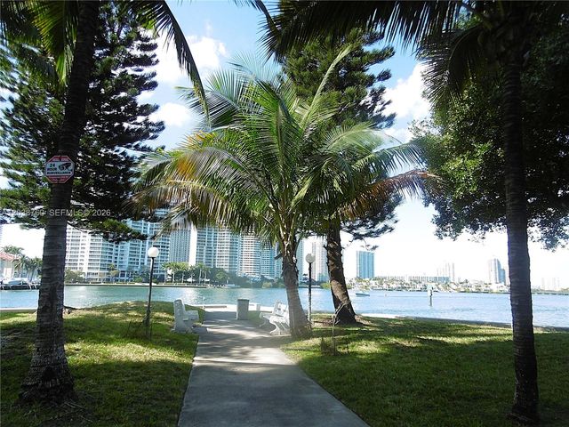 301 174th Street 1905, Sunny Isles Beach, FL 33160