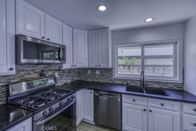 27558 Sycamore Creek, Valencia, CA 91354