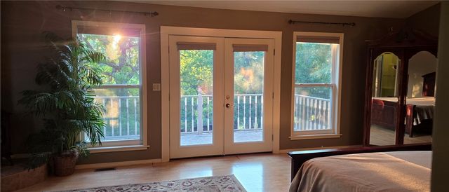 29 County Road 1522, Eureka Springs, AR 72632
