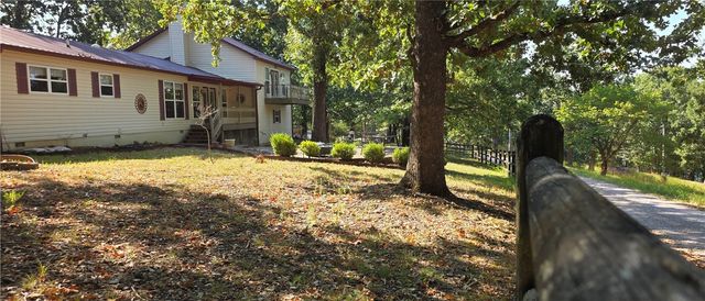 29 County Road 1522, Eureka Springs, AR 72632
