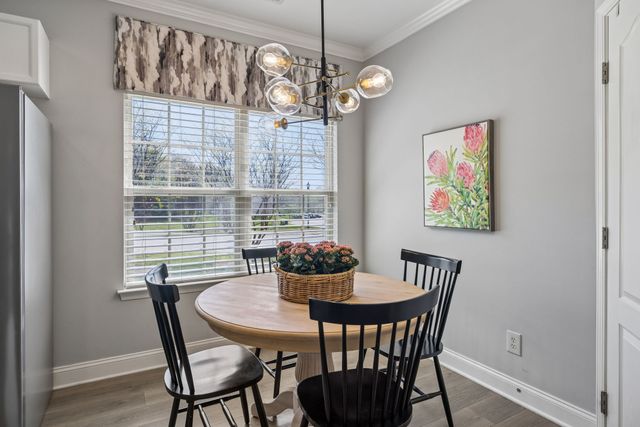 1040 Woodbury Falls Dr, Nashville, TN 37221