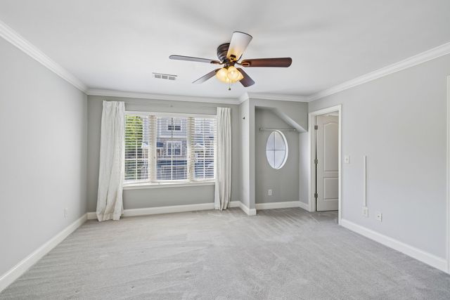 1040 Woodbury Falls Dr, Nashville, TN 37221