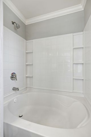 1040 Woodbury Falls Dr, Nashville, TN 37221