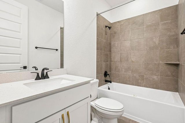 2814 Clapbread Lane, Rosenberg, TX 77471