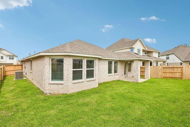 2814 Clapbread Lane, Rosenberg, TX 77471