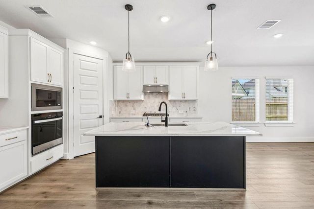 2814 Clapbread Lane, Rosenberg, TX 77471