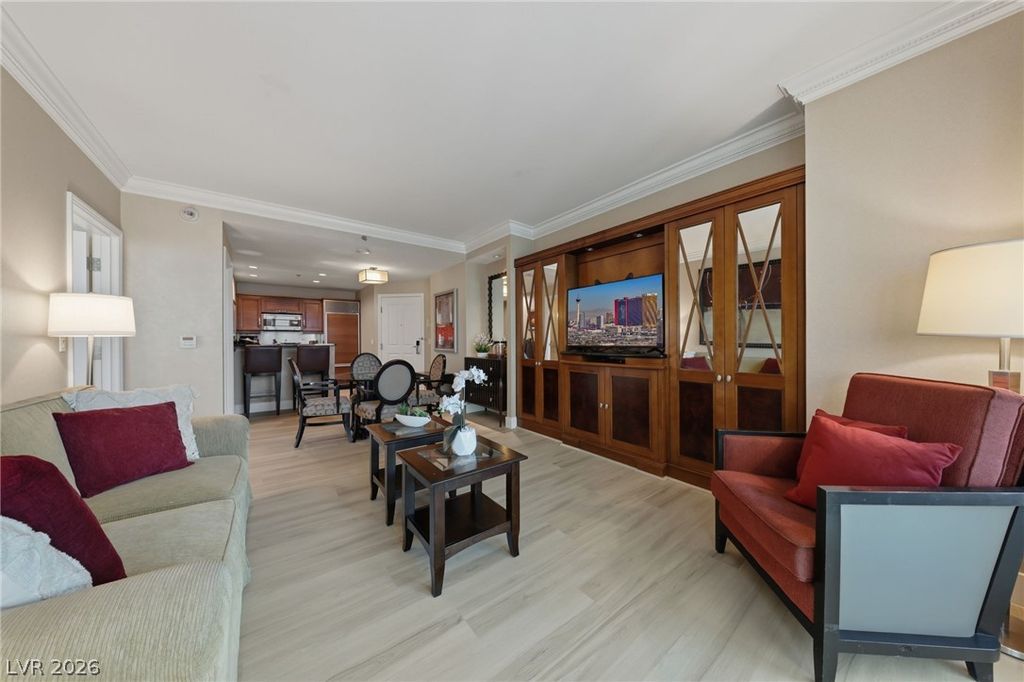 135 East Harmon Avenue 2721, Las Vegas, NV 89109 — photo 5