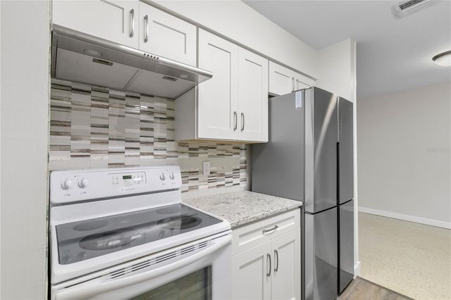 2910 W PRICE AVENUE, Tampa, FL 33611