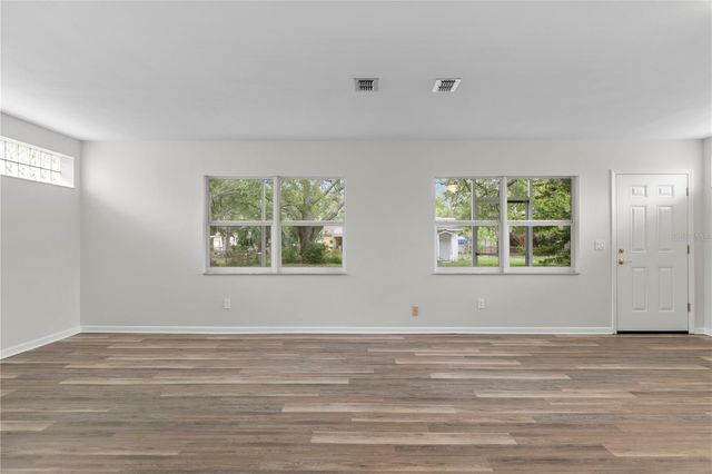 2910 W PRICE AVENUE, Tampa, FL 33611