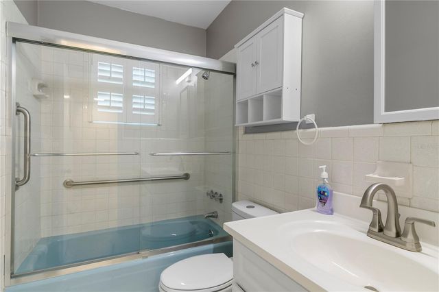 2910 W PRICE AVENUE, Tampa, FL 33611