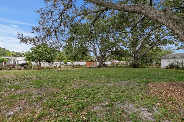 2910 W PRICE AVENUE, Tampa, FL 33611