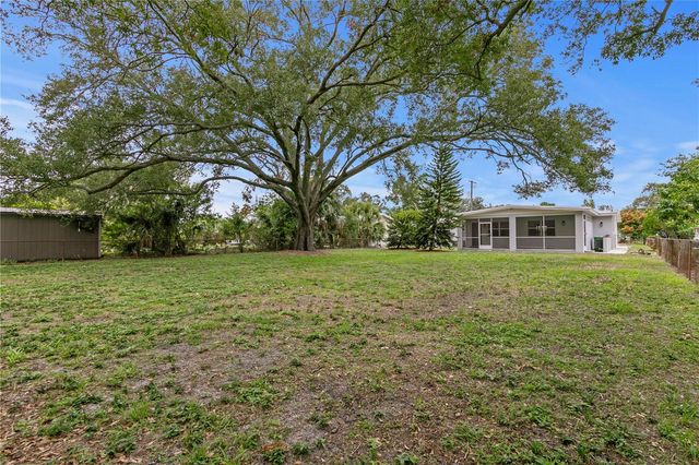2910 W PRICE AVENUE, Tampa, FL 33611