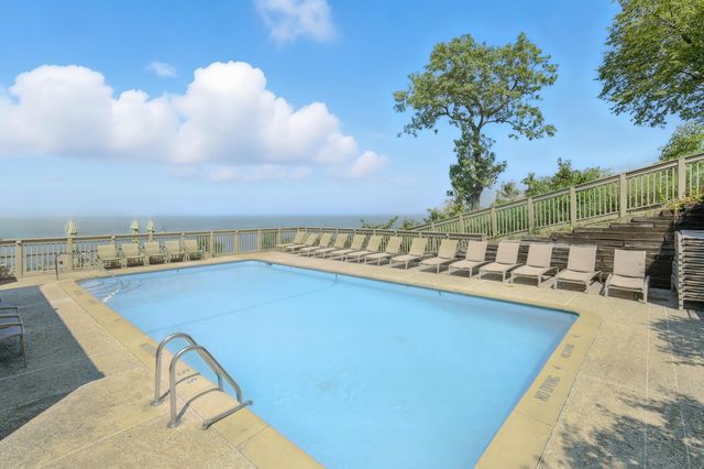 1501 W Water Street 71, New Buffalo, MI 49117