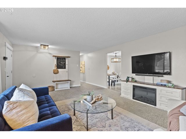 7 OLIVE Ct, Longview, WA 98632