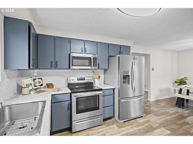 7 OLIVE Ct, Longview, WA 98632