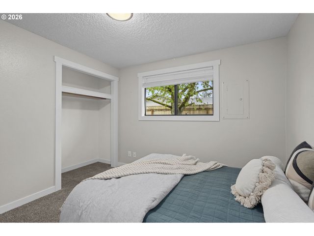 7 OLIVE Ct, Longview, WA 98632