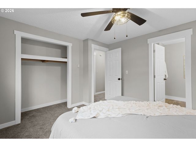 7 OLIVE Ct, Longview, WA 98632