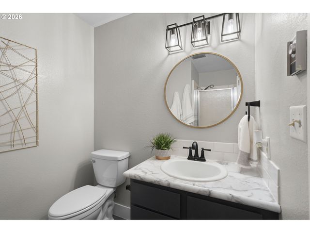 7 OLIVE Ct, Longview, WA 98632