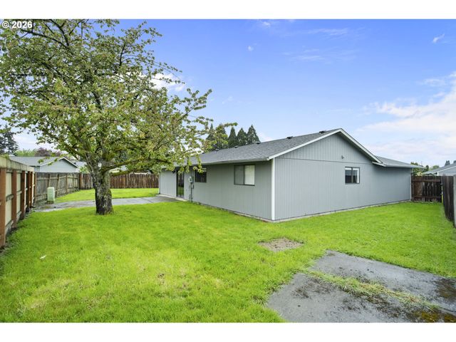 7 OLIVE Ct, Longview, WA 98632