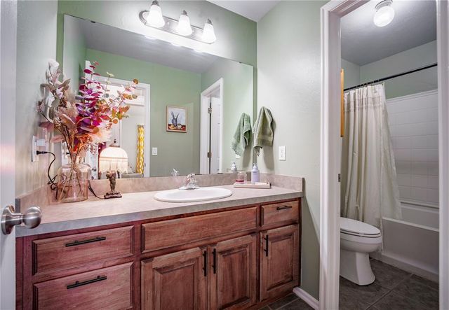 2536 NW 179th Court, Edmond, OK 73012